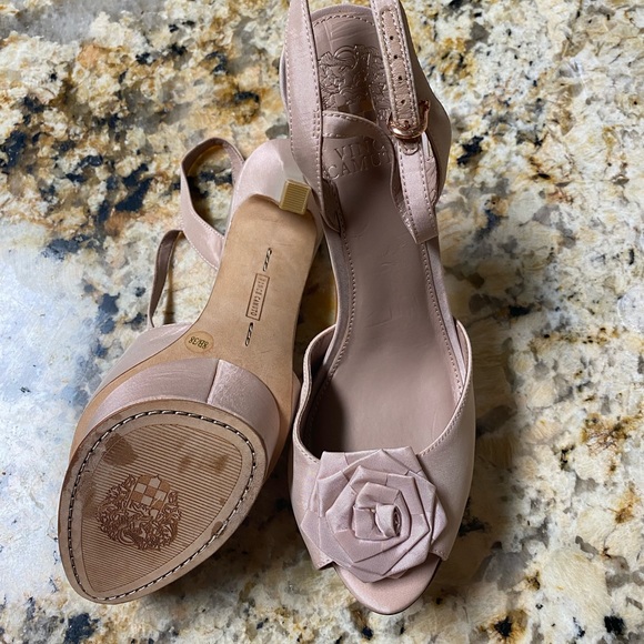 Vince Camuto Lively - Picture 6 of 6